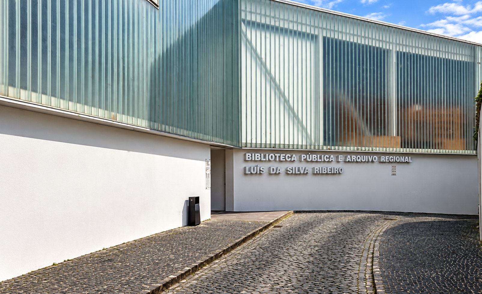 Biblioteca Pública e Arquivo Regional Luís da Silva Ribeiro